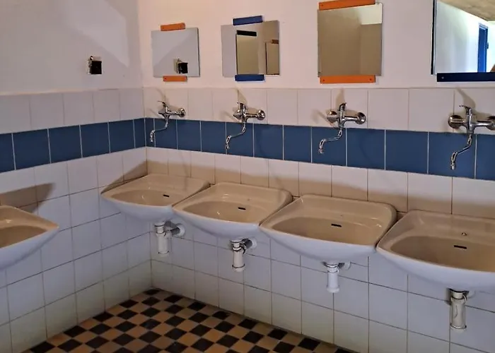 Autokemp Komornik Kunžak